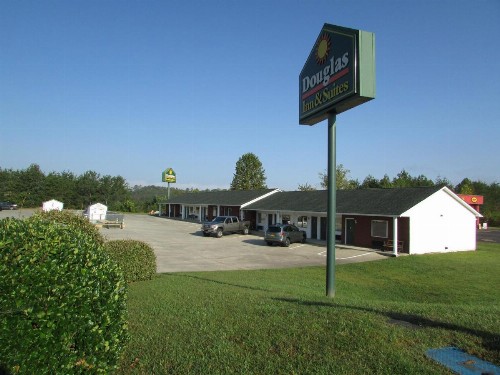 Douglas Inn & Suites Blue Ridge GA - image 48