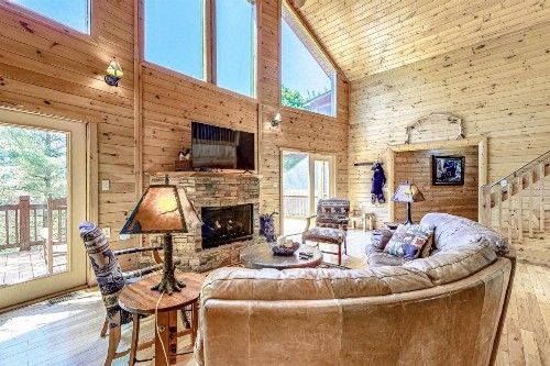 Paradise Lodge - image 12