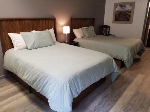 Blue Ridge Rustic Inn - image 19