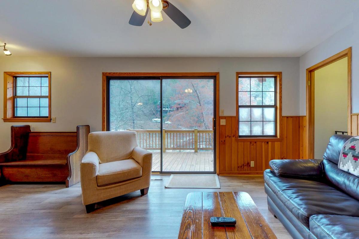 River Retreat - image 6