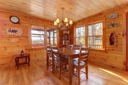Jacob's Ridge Hideaway - image 6