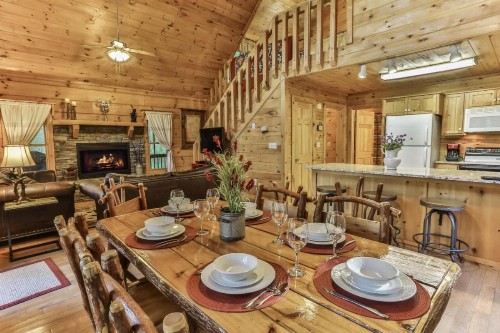 Creekside Hideaway - image 8