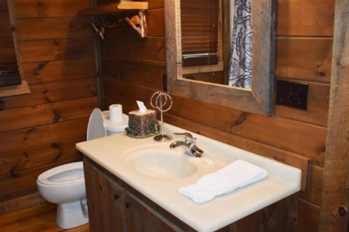 Lazy Creek Retreat - image 10