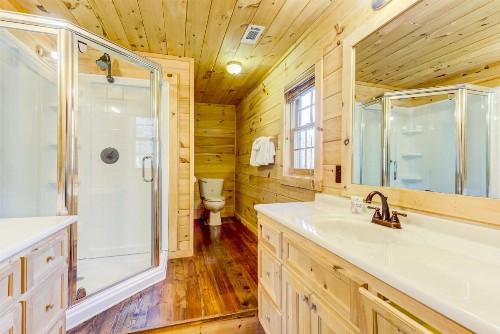 Sky High Lodge - image 9