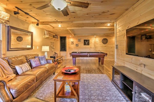 Deer Park Cabin! Blue Ridge Home with Hot Tub and Views - image 10
