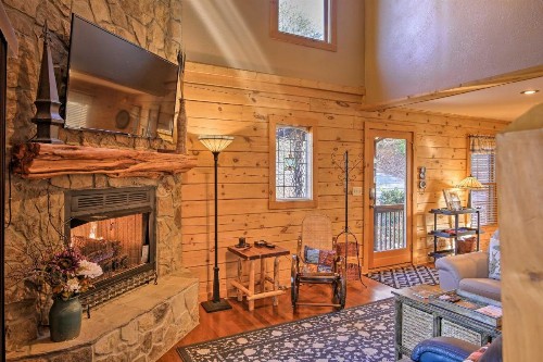 Deer Park Cabin! Blue Ridge Home with Hot Tub and Views - image 8