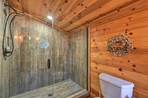 Blue Ridge Mtns Creekside Cabin with Hot Tub and Pier! - image 9