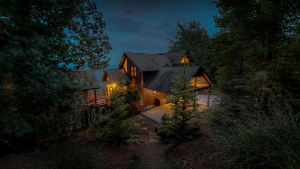 Blue Mist Heaven by Escape to Blue Ridge - image 5