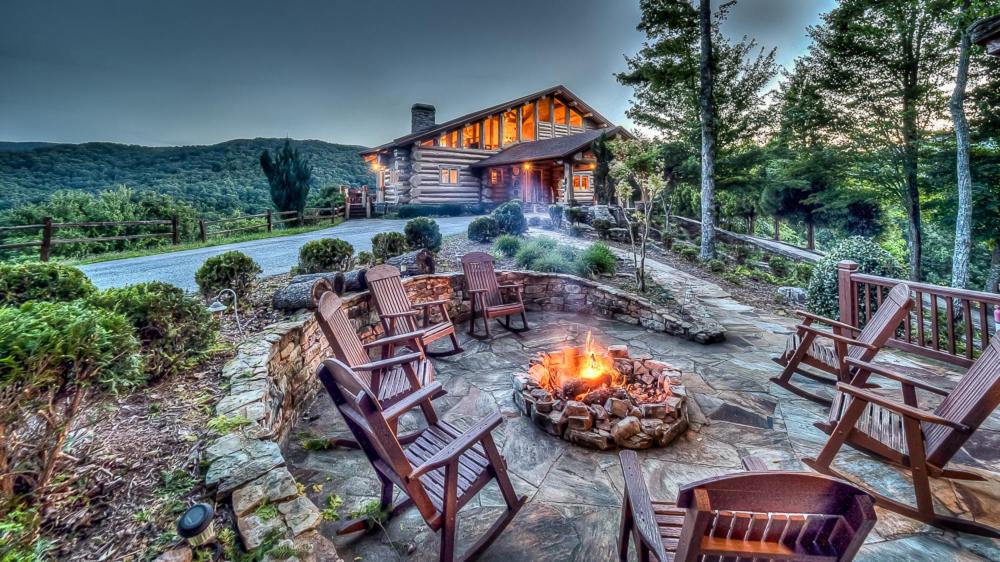 Falling Waters Lodge by Escape to Blue Ridge - image 2