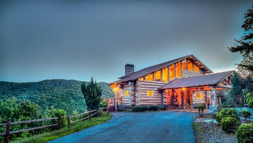 Falling Waters Lodge by Escape to Blue Ridge - image 3