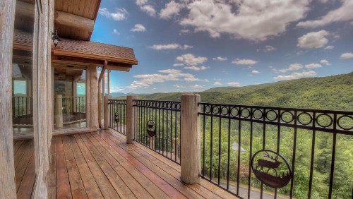 Falling Waters Lodge by Escape to Blue Ridge - image 33