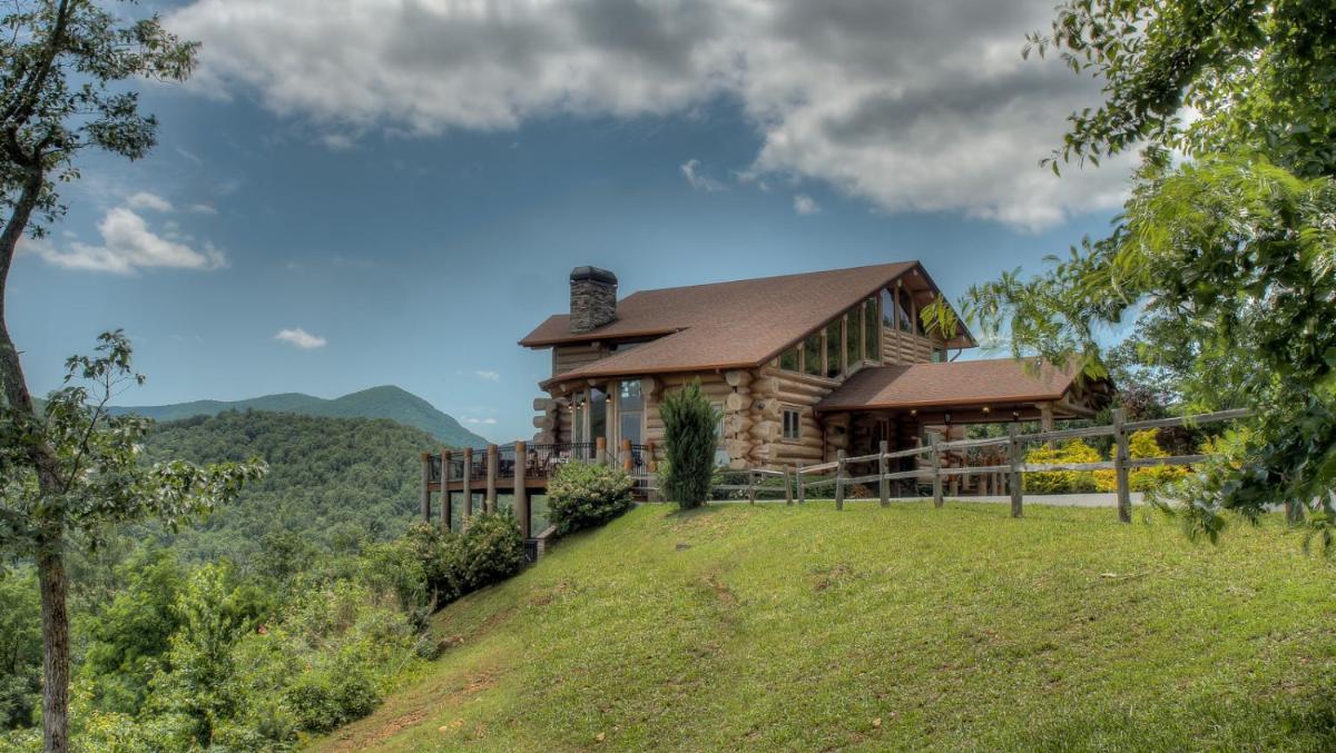 Falling Waters Lodge by Escape to Blue Ridge - image 5