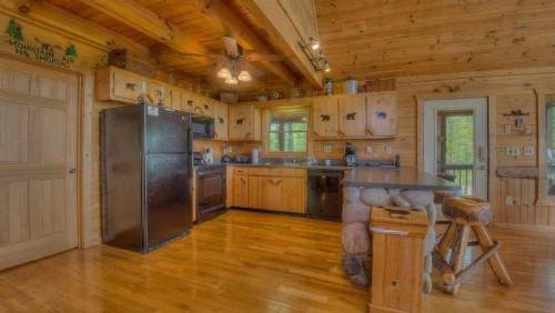 Summit Escape by Escape to Blue Ridge - image 5