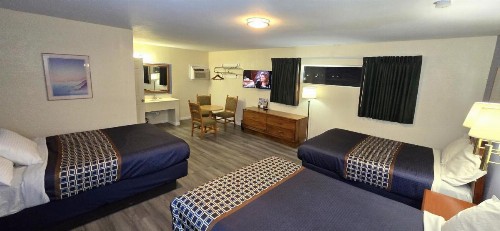 Rodeway Inn & Suites - image 37