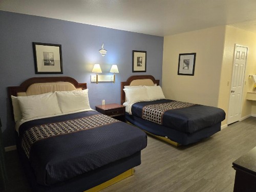 Rodeway Inn & Suites - image 6