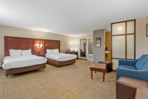 Comfort Suites Blythe - image 25