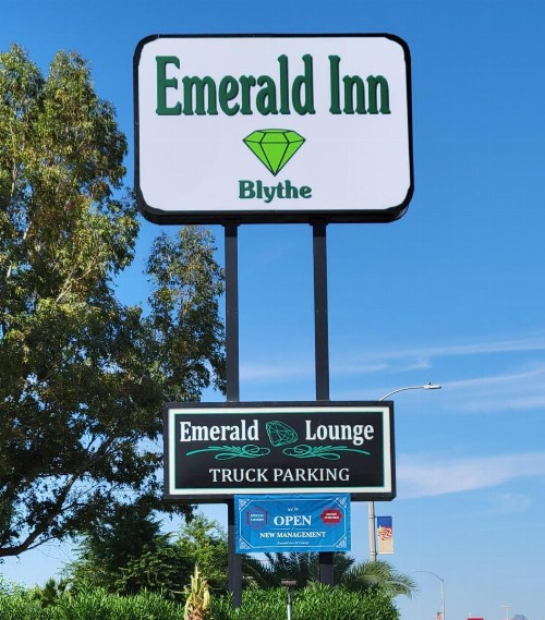 Emerald Inn - image 25