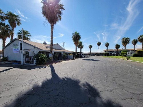 Emerald Inn - image 27