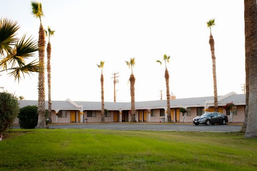 Emerald Inn - image 31