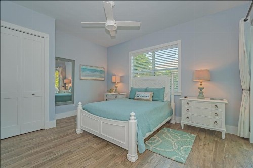 Homes-261 Seabreeze Ct - image 5