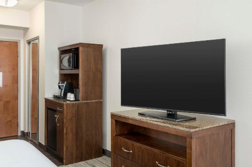 Hilton Garden Inn Boca Raton - image 10