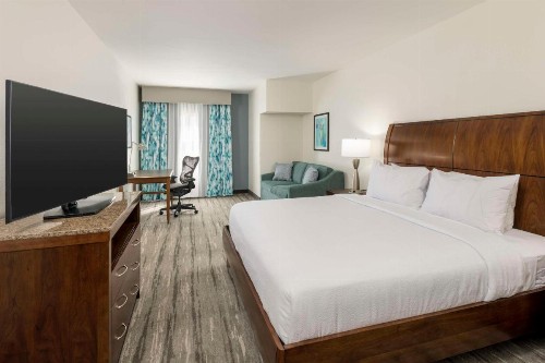 Hilton Garden Inn Boca Raton - image 25