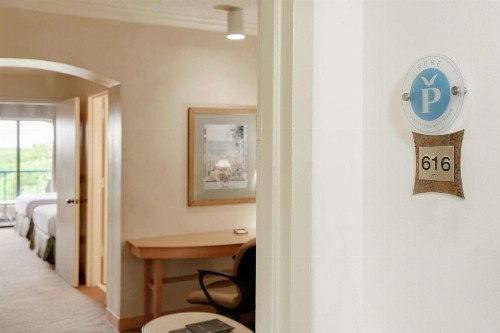 Hilton Boca Raton Suites - image 36