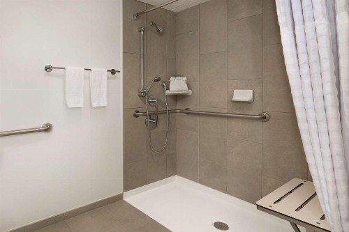 Embassy Suites Boca Raton - image 26