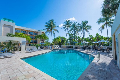 Boca Raton Plaza