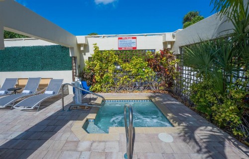 Boca Plaza - image 5