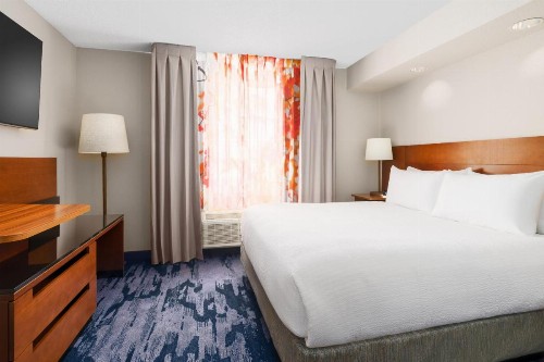 Fairfield Inn & Suites Boca Raton - image 2