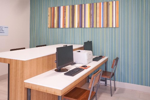 Holiday Inn Express Boca Raton - West an IHG Hotel - image 7