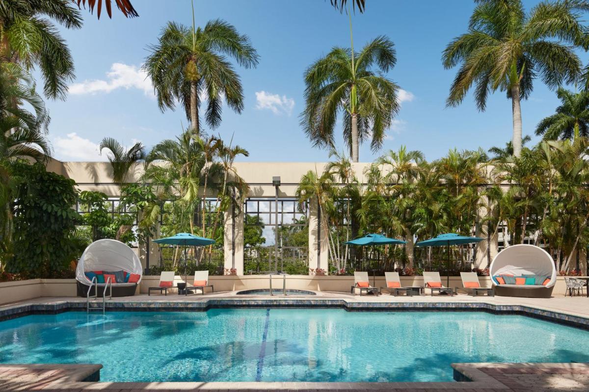 Boca Raton Marriott at Boca Center - main image