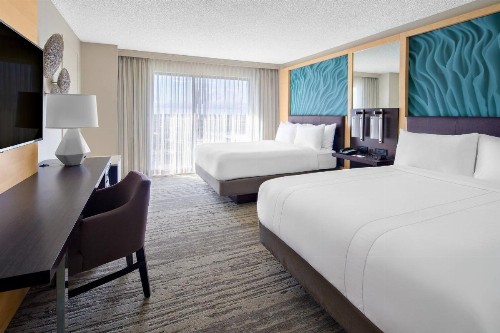 Boca Raton Marriott at Boca Center - image 10