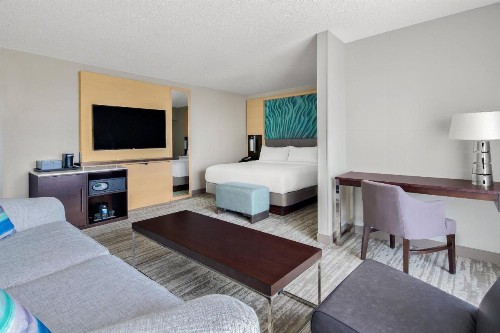 Boca Raton Marriott at Boca Center - image 20