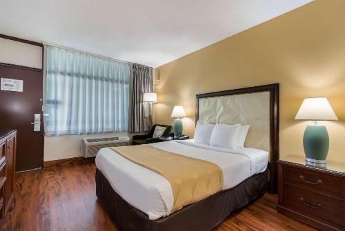 Quality Inn Boca Raton University Area - image 23