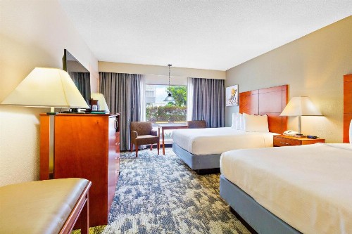 Best Western Plus University Inn - image 25