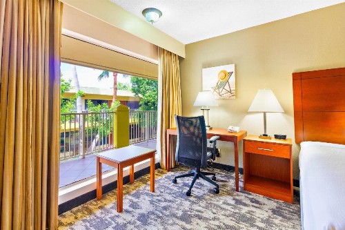 Best Western Plus University Inn - image 37