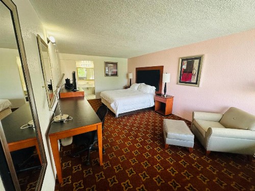 Boca Inn - image 24