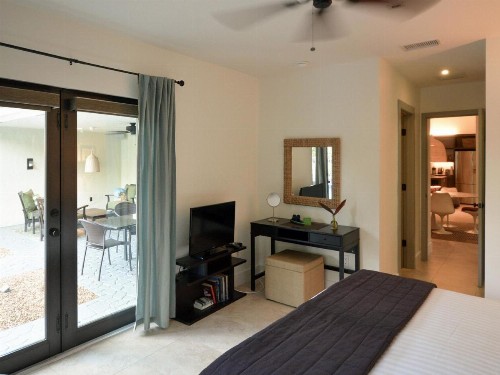 Dolphin Retreat Villa - East Boca Raton - image 12