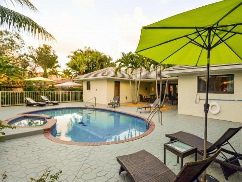 Dolphin Retreat Villa - East Boca Raton - image 22