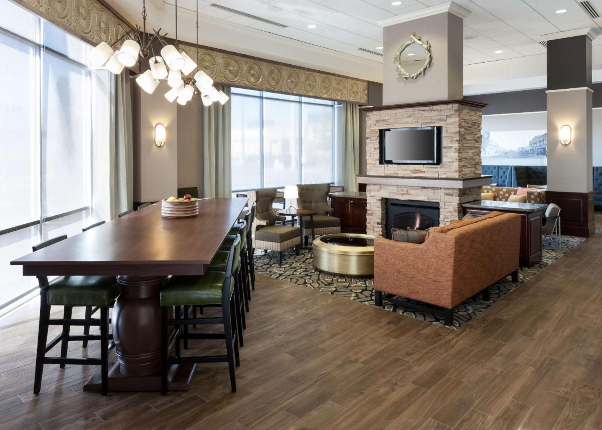 Hampton Inn & Suites Boise-Downtown - image 4