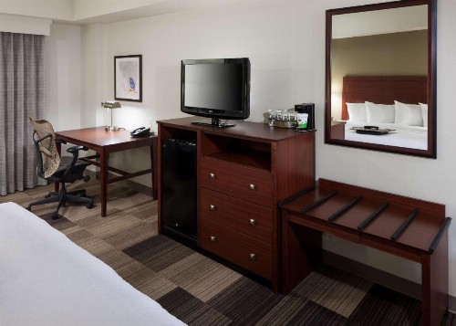 Hampton Inn & Suites Boise-Downtown - image 7