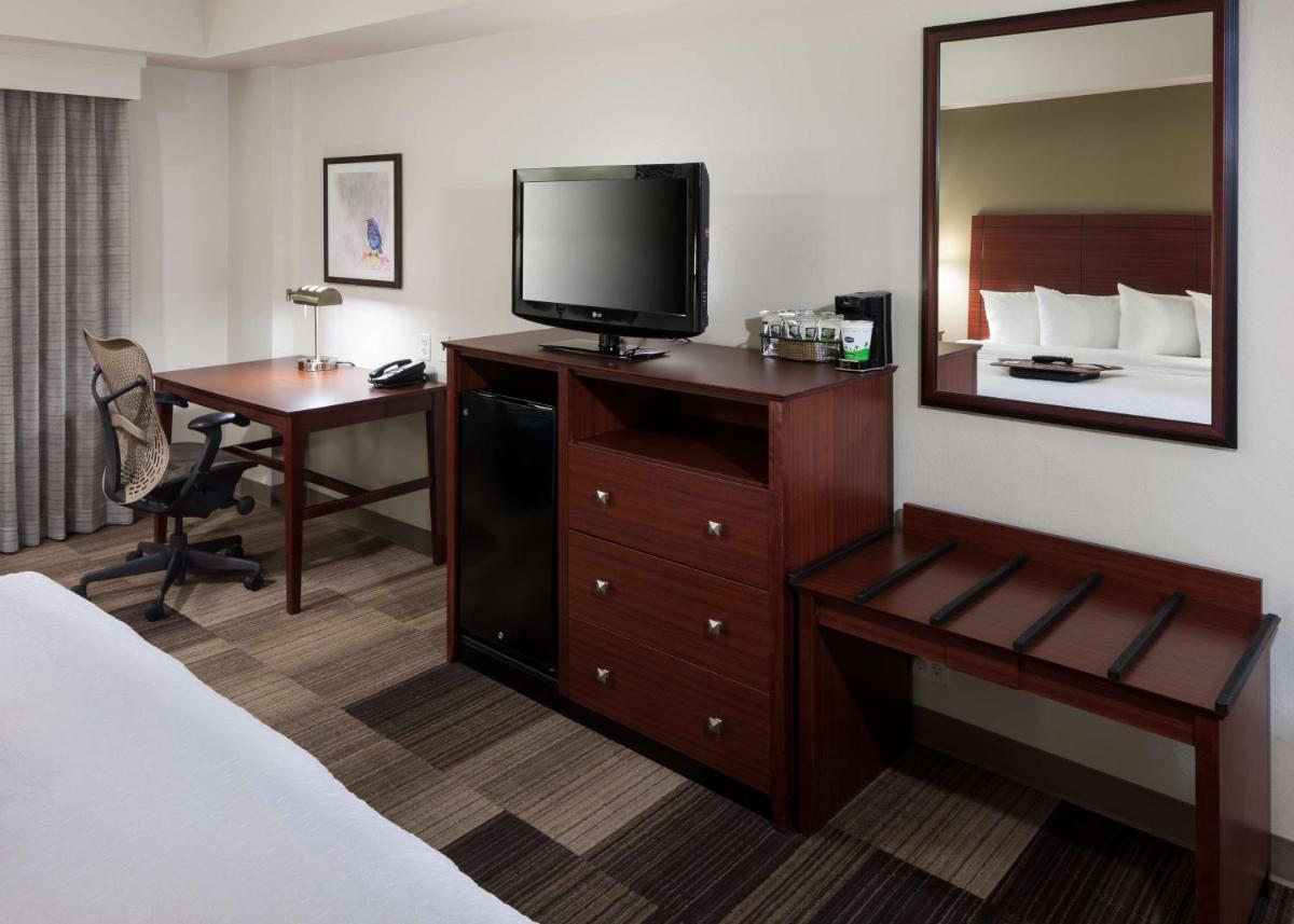Hampton Inn & Suites Boise-Downtown - image 7