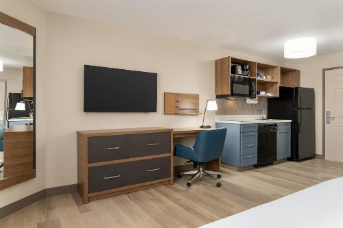 Candlewood Suites Boise - Towne Square an IHG Hotel - image 40
