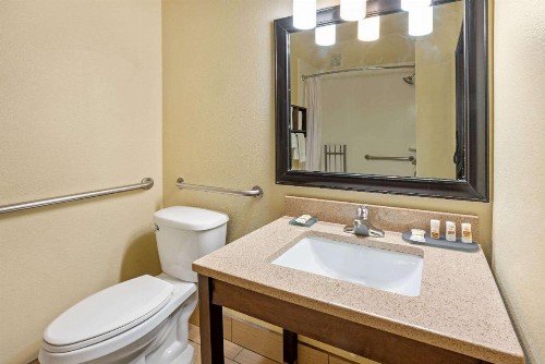 La Quinta by Wyndham Boise Airport - image 29
