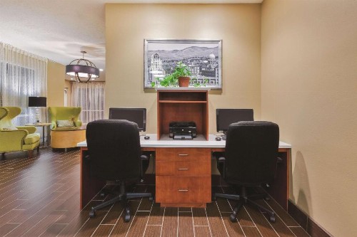 La Quinta by Wyndham Boise Airport - image 6