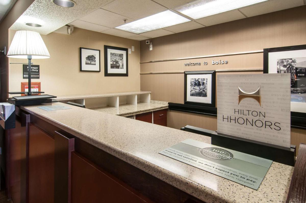 Hampton Inn Boise - Airport - image 4