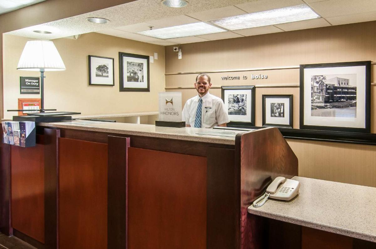 Hampton Inn Boise - Airport - image 5