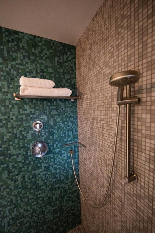 Modern Hotel - image 19